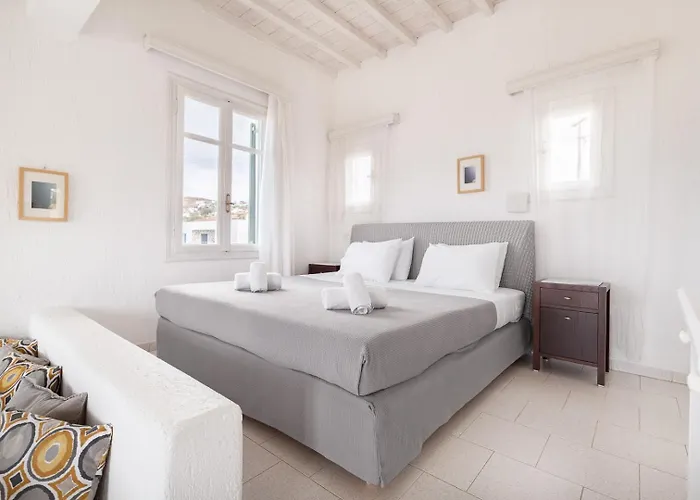 Fos Mykonos * Agios Ioannis Diakoftis