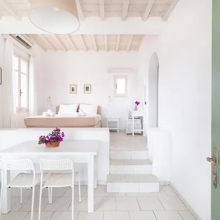 Fos Mykonos *